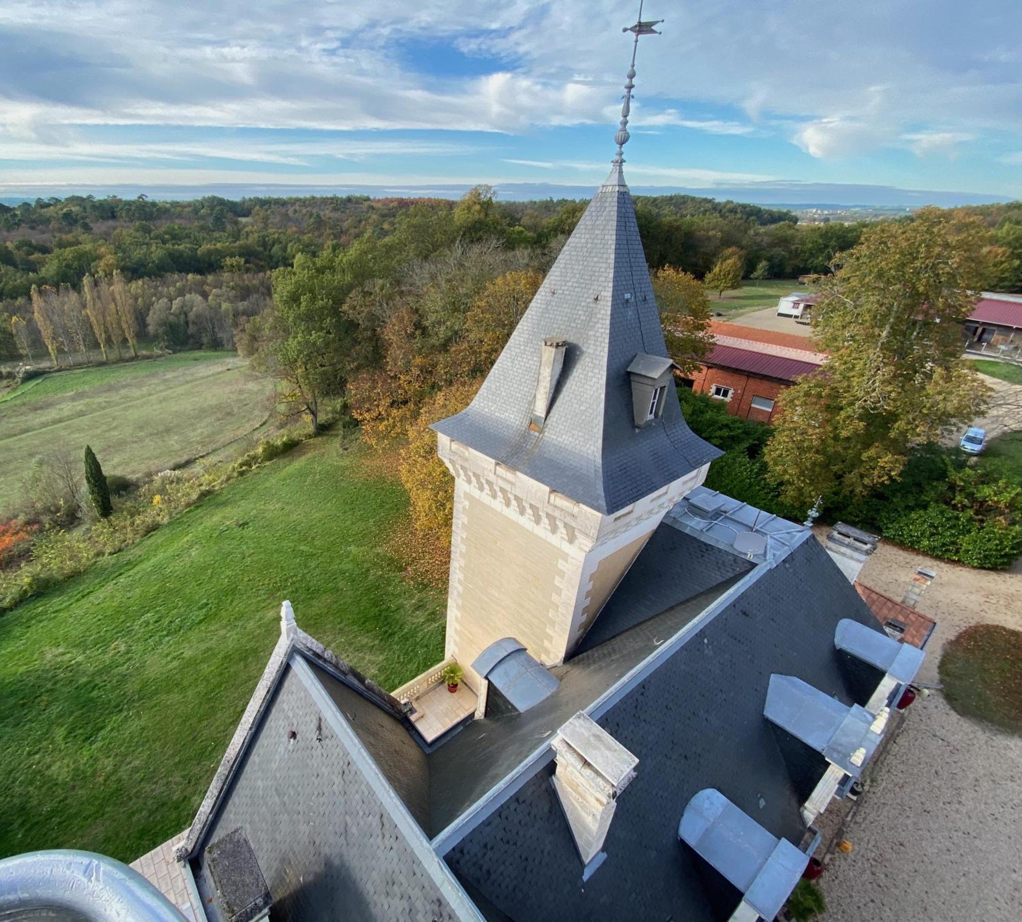 Chateau De Bellevue B&B Et Appartements Avec Piscine Saisonal Chauffee Et Chambres Partout Climatisees Saint-Avit  Luaran gambar