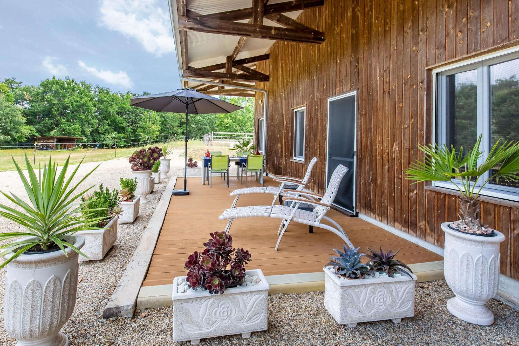 Chateau De Bellevue B&B Et Appartements Avec Piscine Saisonal Chauffee Et Chambres Partout Climatisees Saint-Avit  Bilik gambar