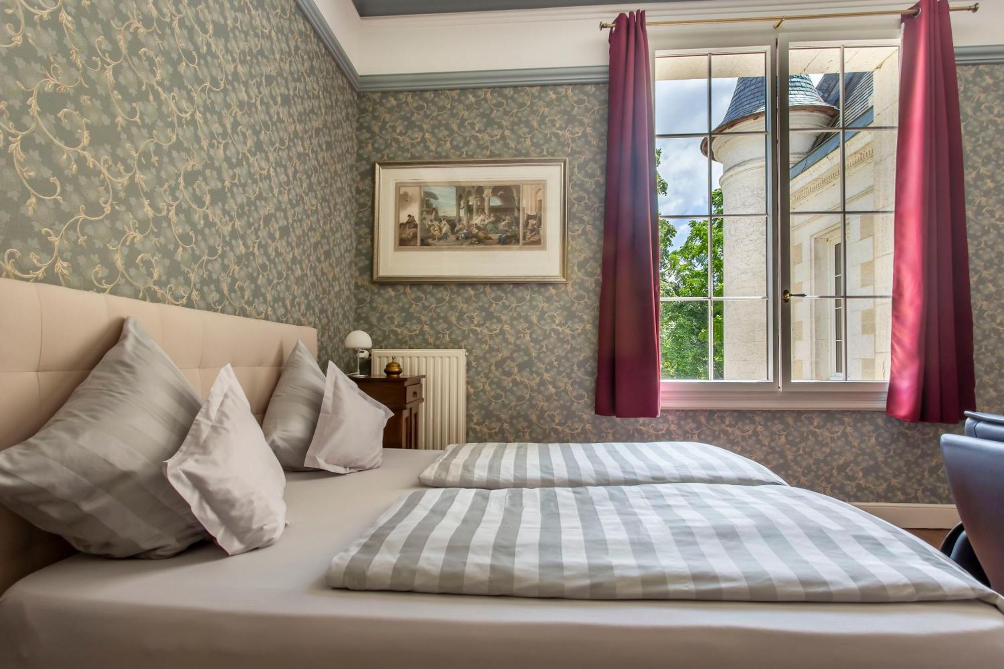Chateau De Bellevue B&B Et Appartements Avec Piscine Saisonal Chauffee Et Chambres Partout Climatisees Saint-Avit  Luaran gambar